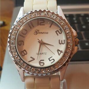 🦋10/$20🦋 Geneva Silver/White Rhinestone Silicone Women's Watch